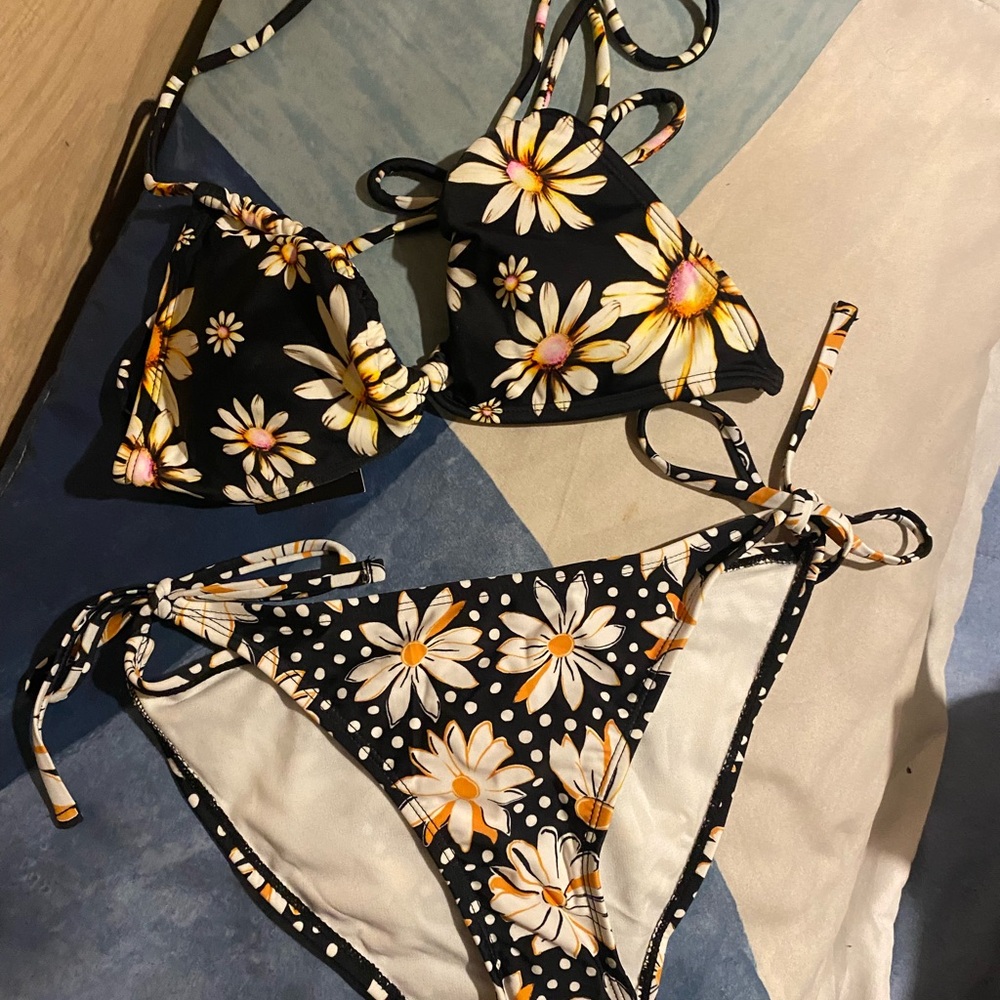 Floral Black Bikini Set